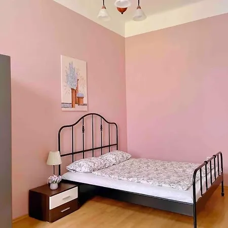 Clear And Cozy 21a * Budapest