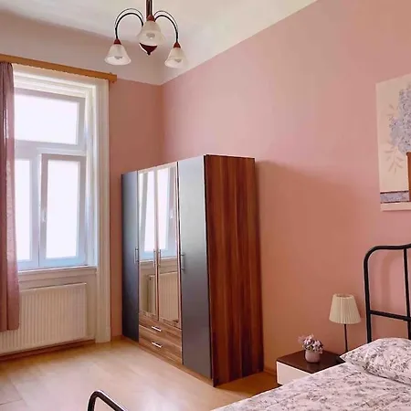 Clear And Cozy 21a Apartment